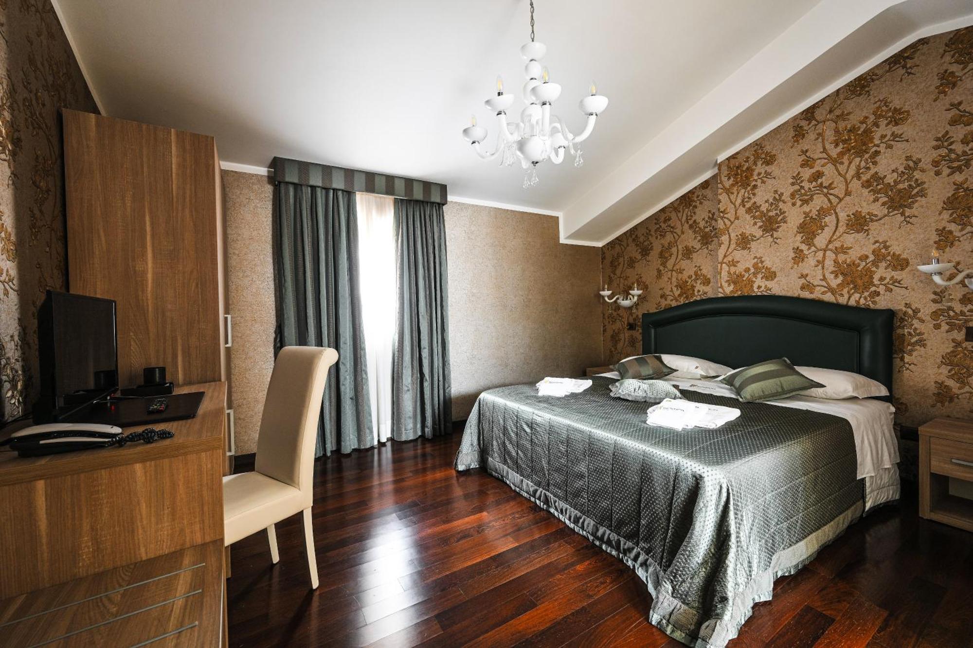 Hotel Mastrodattia 첼라노 외부 사진