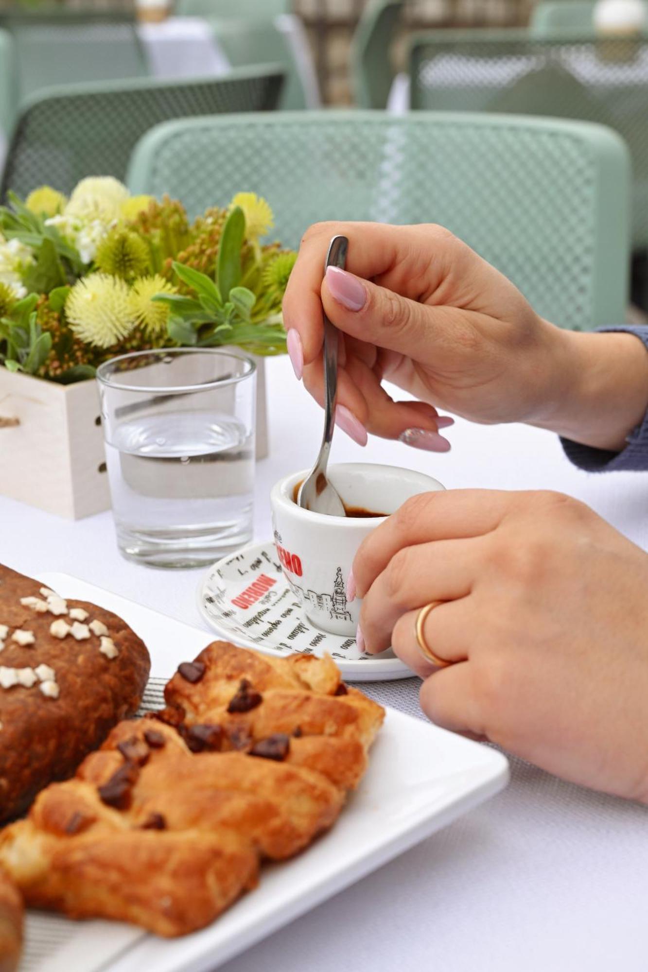 Hotel Mastrodattia 첼라노 외부 사진